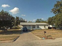 Pre-foreclosure in  San Antonio St San Angelo, TX 76901