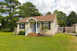 Pre-foreclosure in  Circle Dr Greenwood, SC 29646
