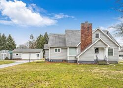 Pre-foreclosure in  County Road 20 Elkhart, IN 46517