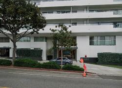 Pre-foreclosure in  N Doheny Dr  West Hollywood, CA 90069