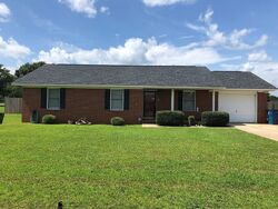  Great Oak Cir, Dalzell SC