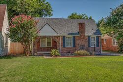 Pre-foreclosure in  NW 22nd St Oklahoma City, OK 73107