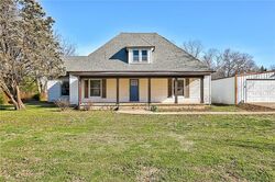 Pre-foreclosure in  W Boomer St Lexington, OK 73051