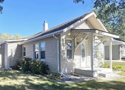  15th Ave E, Oskaloosa IA