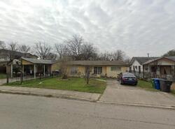 Pre-foreclosure in  W Mariposa Dr San Antonio, TX 78201