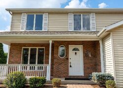 Pre-foreclosure in  Southport Dr Lafayette, IN 47909