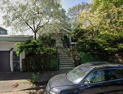 Pre-foreclosure in  Ne Saratoga St Portland, OR 97211