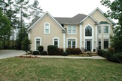 Pre-foreclosure in  Leeds Garden Ter Alpharetta, GA 30022