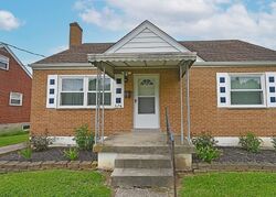 Pre-foreclosure in  Alexis Rd Cincinnati, OH 45239