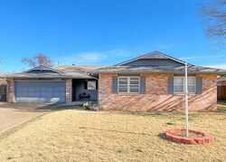 Pre-foreclosure in  Canterbury Ave Ponca City, OK 74604