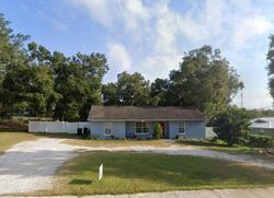 Pre-foreclosure in  SW Jasmine Ave Keystone Heights, FL 32656