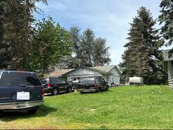 Pre-foreclosure in  Laurel Ln Centralia, WA 98531