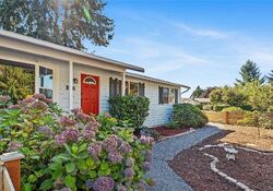 Pre-foreclosure in  116th St Sw Everett, WA 98204