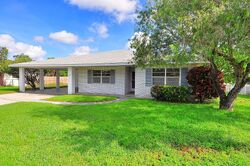 Pre-foreclosure in  Blue Heron Blvd Ruskin, FL 33570