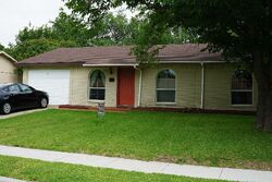  Commonwealth Dr, Garland TX