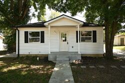 Pre-foreclosure in  Glenn St Clarksville, TN 37040