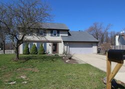 Pre-foreclosure in  Hillsboro Ln Fort Wayne, IN 46835