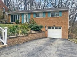 Pre-foreclosure in  Havana Dr Pittsburgh, PA 15239