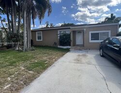  Avenida Hermosa, West Palm Beach FL