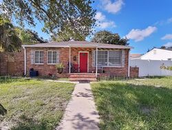 Pre-foreclosure in  10th Ave N Saint Petersburg, FL 33713