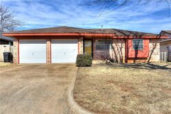 Pre-foreclosure in  Camelot Oklahoma City, OK 73160