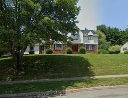 Pre-foreclosure in  Willis Dr Trenton, NJ 08628