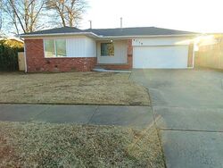 Pre-foreclosure in  E 32nd Pl Tulsa, OK 74145