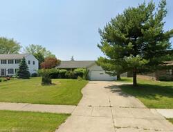 Pre-foreclosure in  Walter Rd Westlake, OH 44145