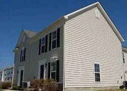 Pre-foreclosure in  Blue Knoll Dr Canal Winchester, OH 43110
