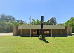  W Bluff St, Woodville TX
