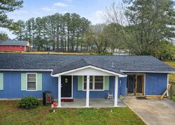 Pre-foreclosure in  Craig Dr Ellenwood, GA 30294