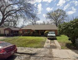 Pre-foreclosure in  Madrid St Dallas, TX 75216