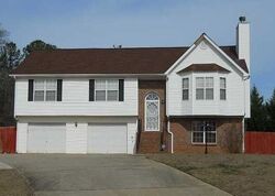 Pre-foreclosure in  Clayton Crossing Ln Ellenwood, GA 30294