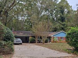 Pre-foreclosure in  Winley Dr Stone Mountain, GA 30083