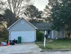 Pre-foreclosure in  Tunbridge Wells Rd Lithonia, GA 30058