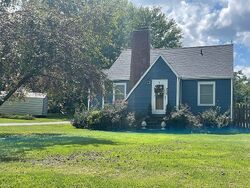  Oakview Dr, Greenville KY