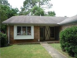 Pre-foreclosure in  Pinkston St Montgomery, AL 36109