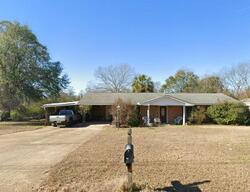 Pre-foreclosure in  Warwick Dr Prattville, AL 36066