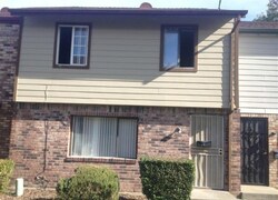Pre-foreclosure in  CREEKS EDGE WAY Sacramento, CA 95823