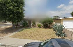Pre-foreclosure in  Las Vecinas Dr La Puente, CA 91746