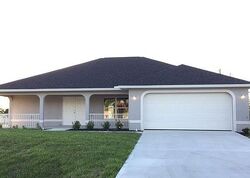 Pre-foreclosure in  Ne 13th Pl Cape Coral, FL 33909