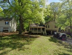 Pre-foreclosure in  Horseshoe Creek Dr Sw Marietta, GA 30064