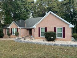 Pre-foreclosure in  Bridlegate Way Snellville, GA 30039