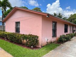 Pre-foreclosure in  Se 2nd Ave Delray Beach, FL 33483