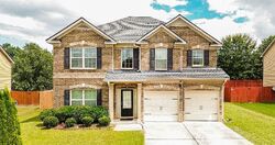 Pre-foreclosure in  Sylvaner Ln Atlanta, GA 30349