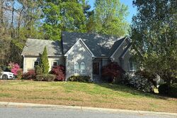 Pre-foreclosure in  Charleston Pl Lithia Springs, GA 30122