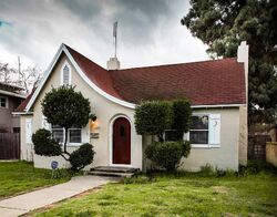 Pre-foreclosure in  E Vassar Ave Fresno, CA 93704