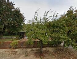 Pre-foreclosure in  E Hampton Way Fresno, CA 93704