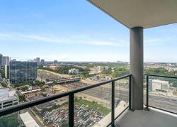 Pre-foreclosure in  W Peachtree St Nw  Atlanta, GA 30309