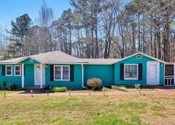 Pre-foreclosure in  Hiram Lithia Springs Rd Powder Springs, GA 30127